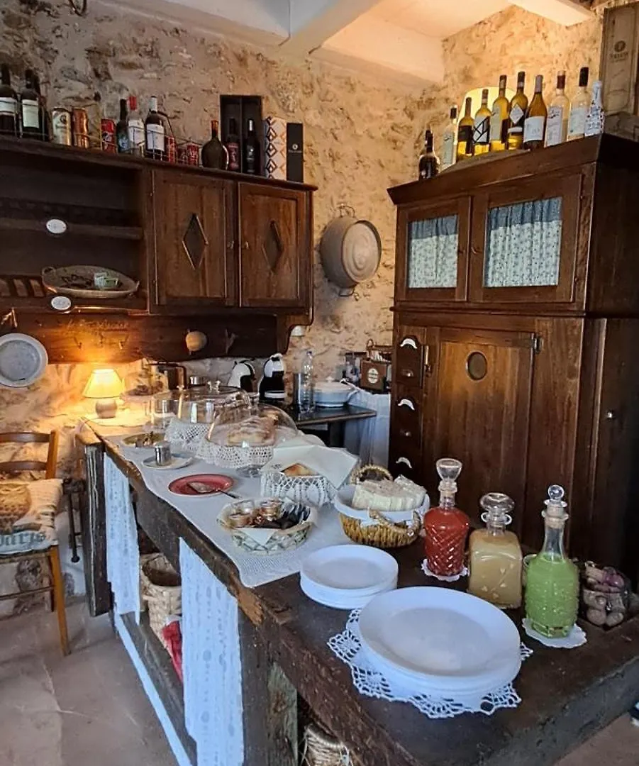 B&B L' Antica Macina Quiliano 0*,  Italy
