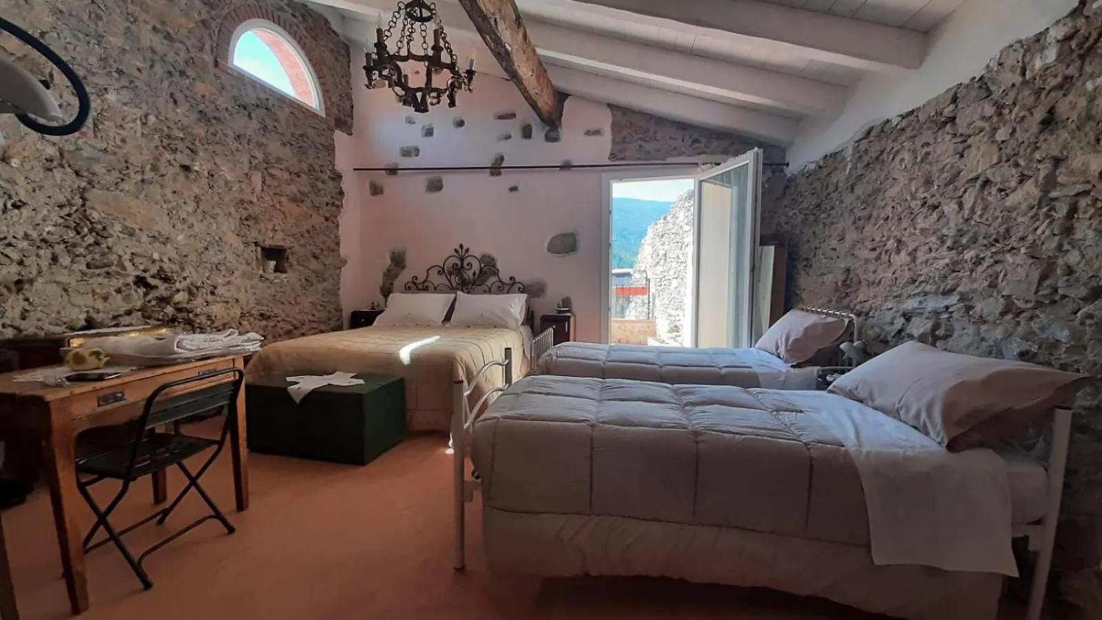B&B L' Antica Macina Quiliano 0*,  Italy